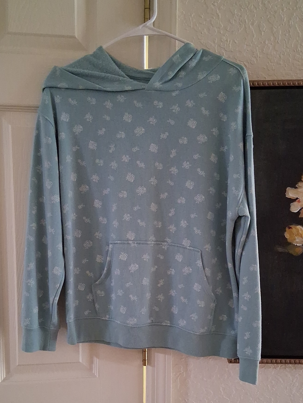 Light Blue Floral Print Pullover Hoodie